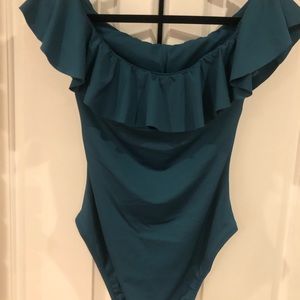 NWOT Beautiful Amavi one piece off the shoulder swimsuit S